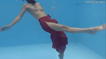 Underwater Pornstar Brunette Skinny 