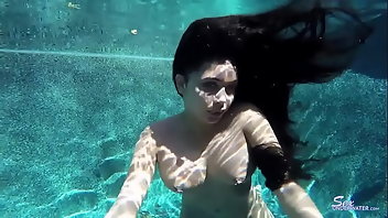 Underwater Brunette Big Tits 