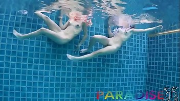 Underwater Teen Amateur Threesome 