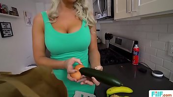 Food Cumshot Blonde Pornstar MILF 